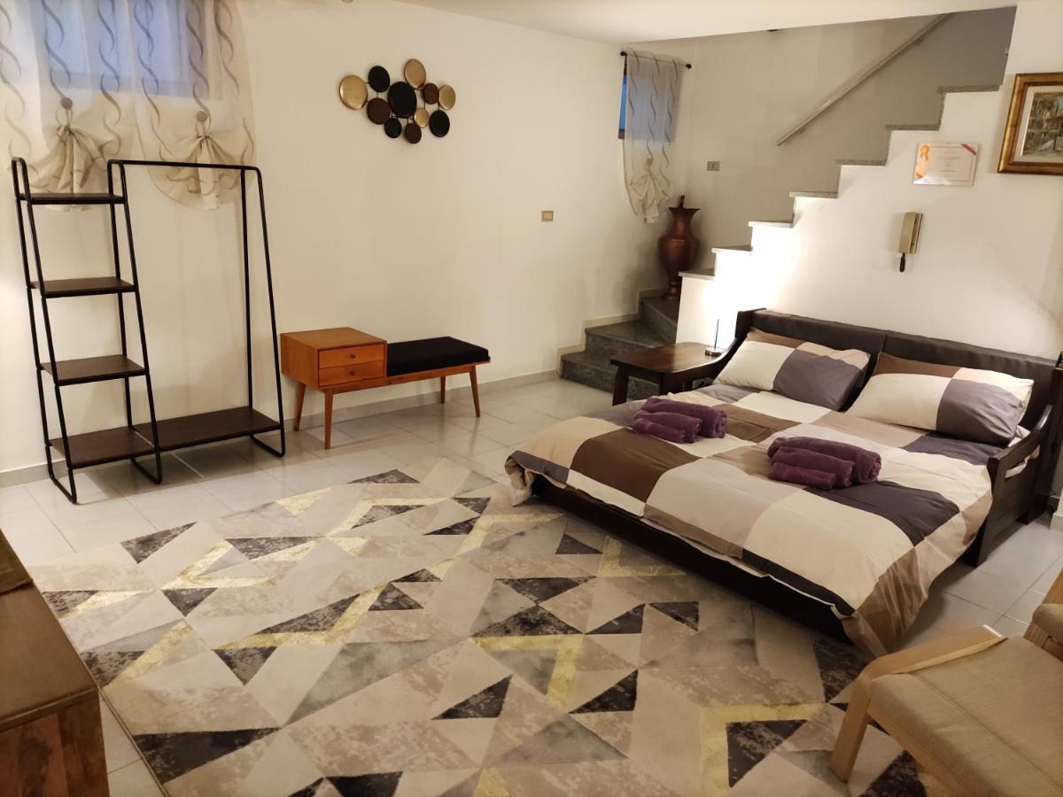B&B Firmino La Loggia Bagian luar foto